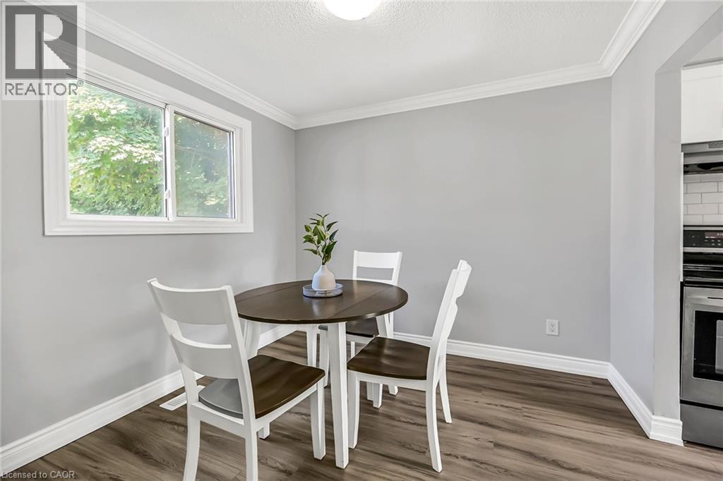 Photo 17 of 125 Limeridge Road W Unit 8, Hamilton ON