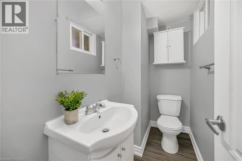 Photo 19 of 125 Limeridge Road W Unit 8, Hamilton ON
