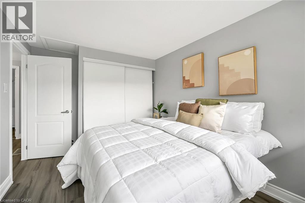 Photo 21 of 125 Limeridge Road W Unit 8, Hamilton ON