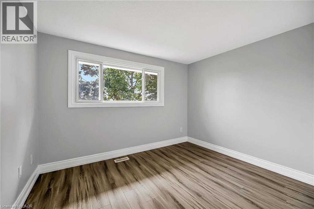 Photo 22 of 125 Limeridge Road W Unit 8, Hamilton ON