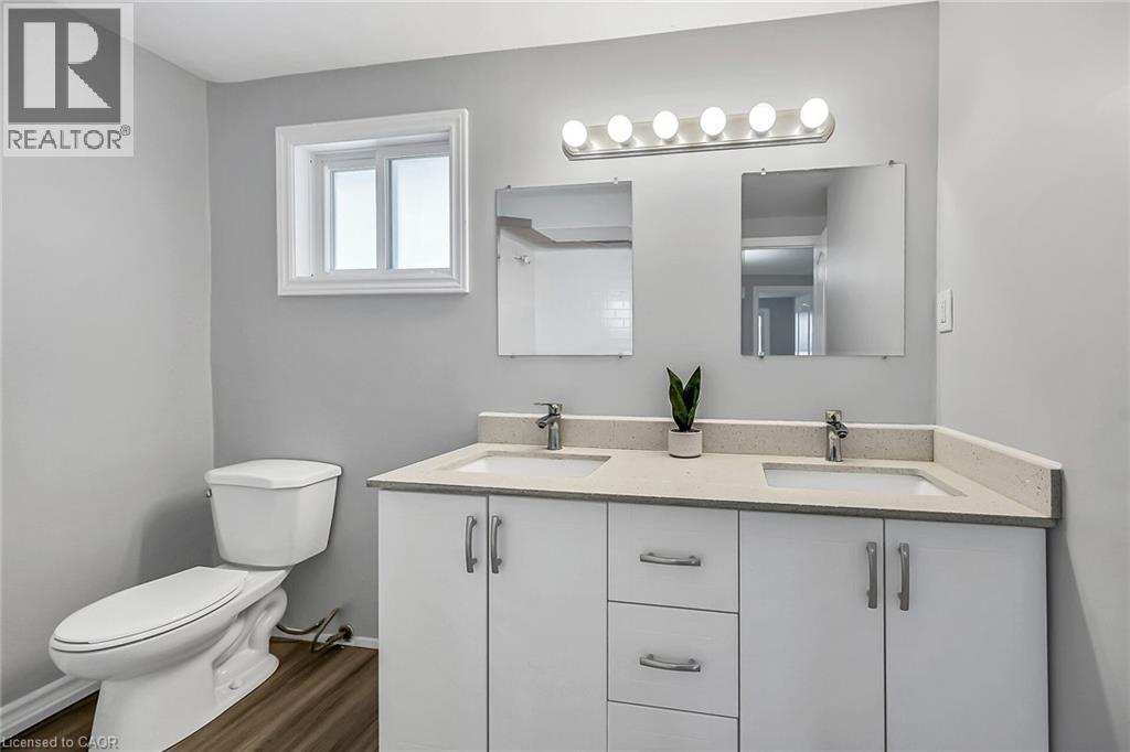 Photo 27 of 125 Limeridge Road W Unit 8, Hamilton ON
