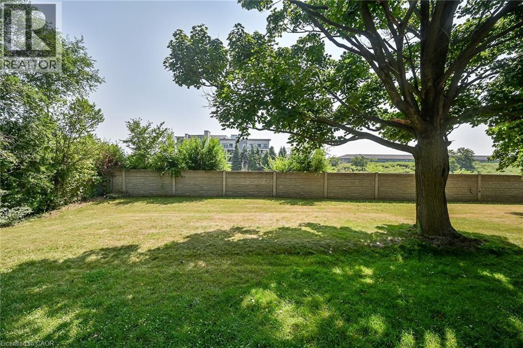 Photo 39 of 125 Limeridge Road W Unit 8, Hamilton ON