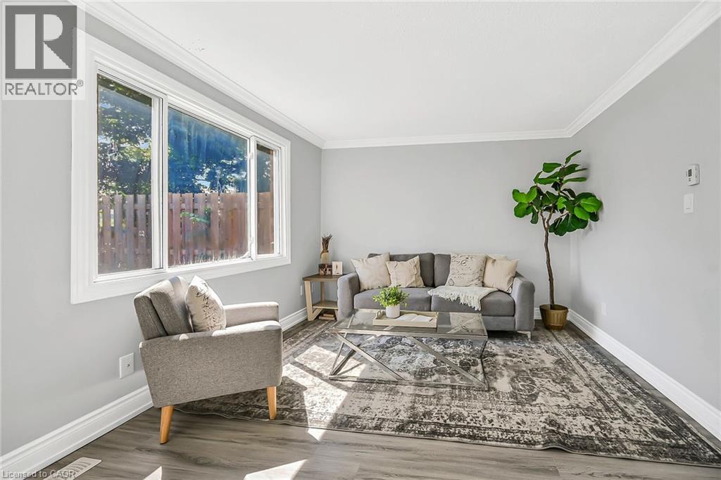 Photo 8 of 125 Limeridge Road W Unit 8, Hamilton ON