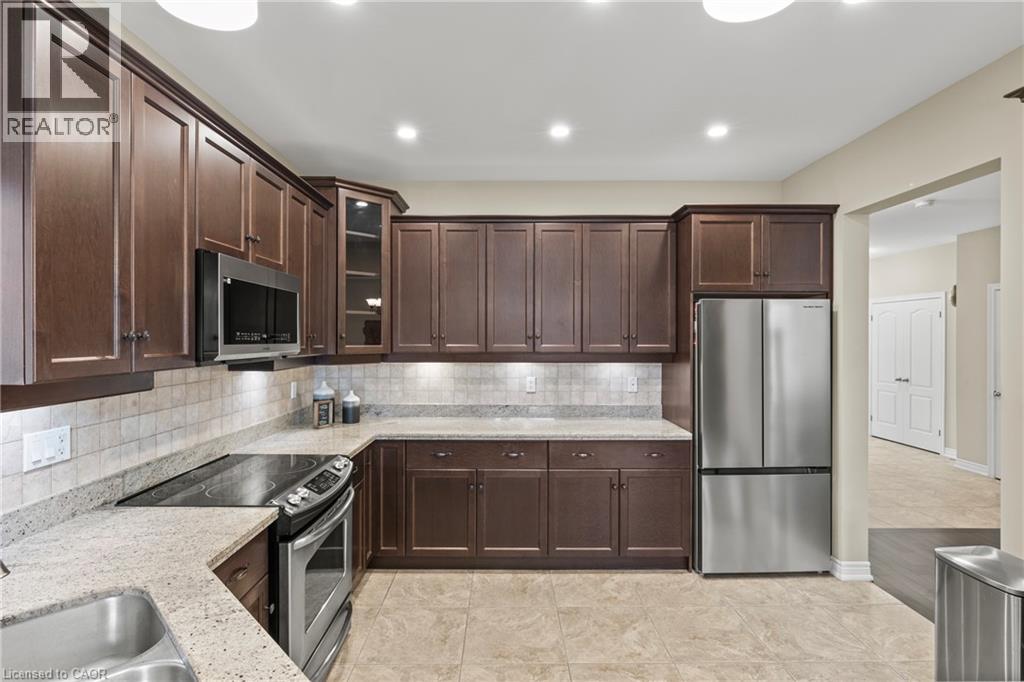 Photo 25 of 67 Whittington Drive, Ancaster ON