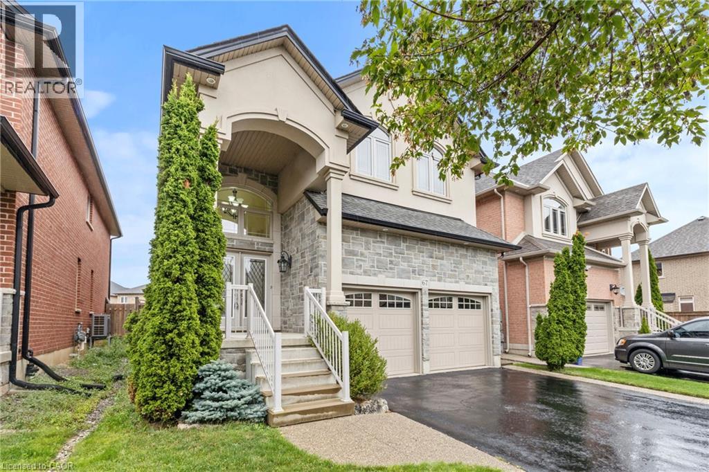 Photo 6 of 67 Whittington Drive, Ancaster ON