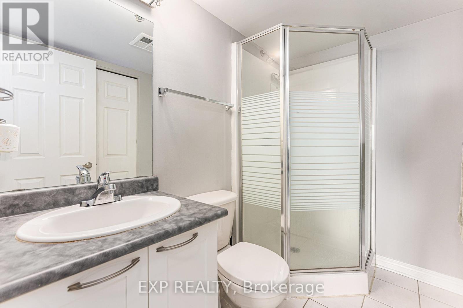 Photo 14 of 1106 429 Somerset Street W, Ottawa ON