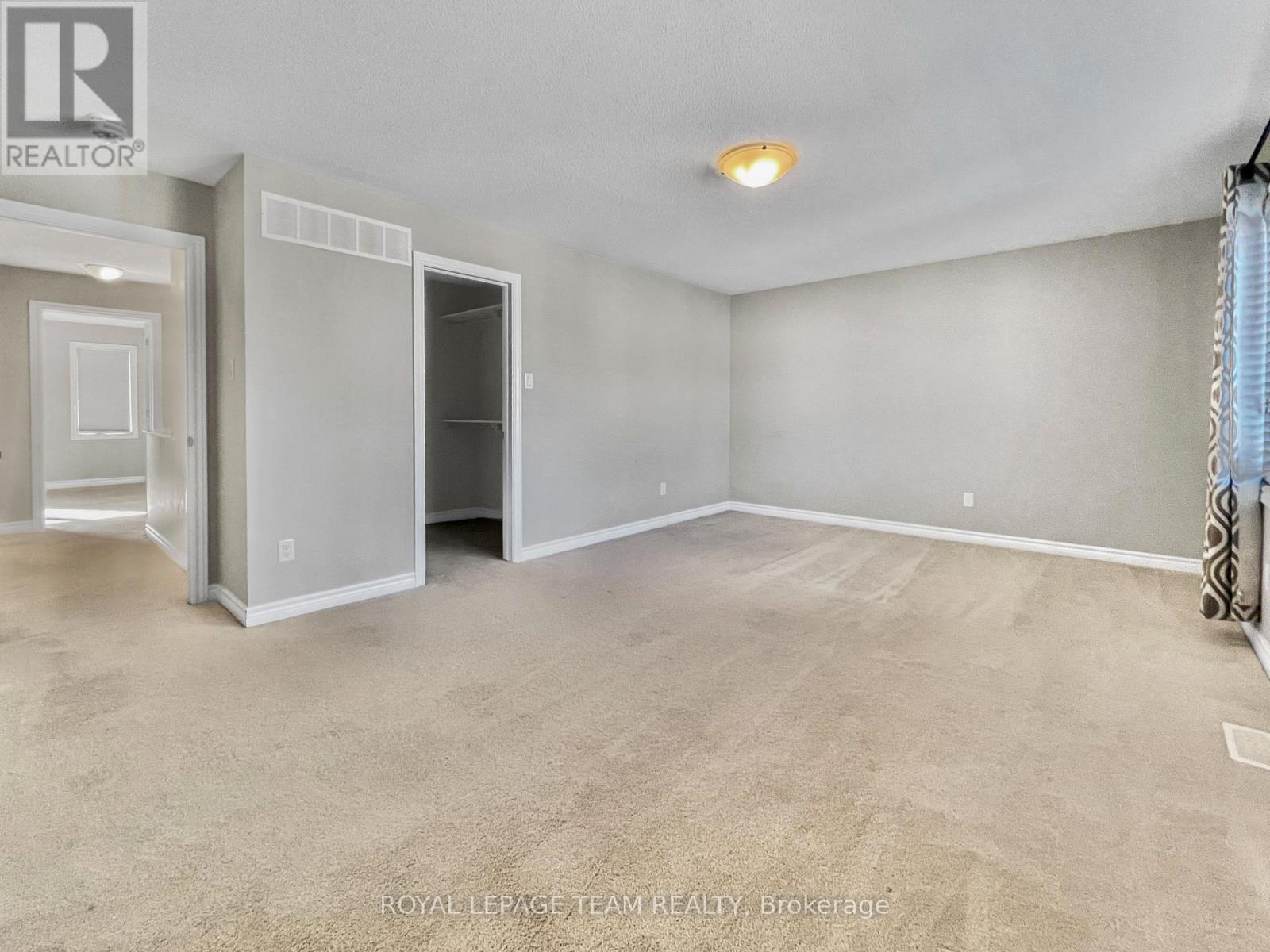 Photo 21 of 670 Decoeur Drive, Ottawa ON