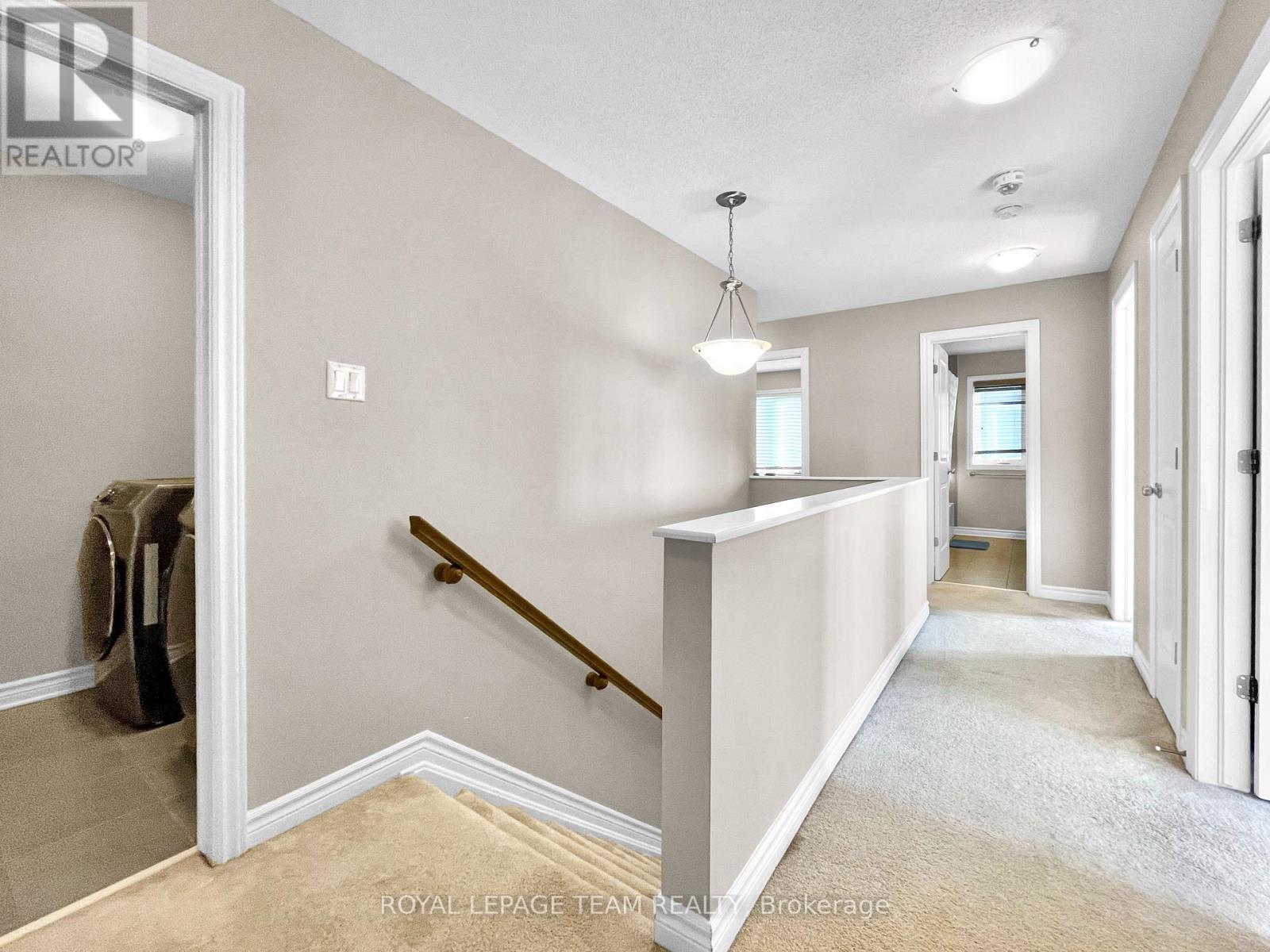 Photo 33 of 670 Decoeur Drive, Ottawa ON