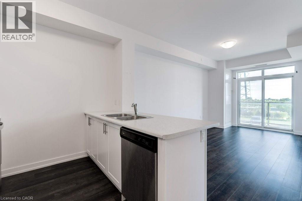 Photo 4 of 5055 Greenlane Road Unit 213, Beamsville ON