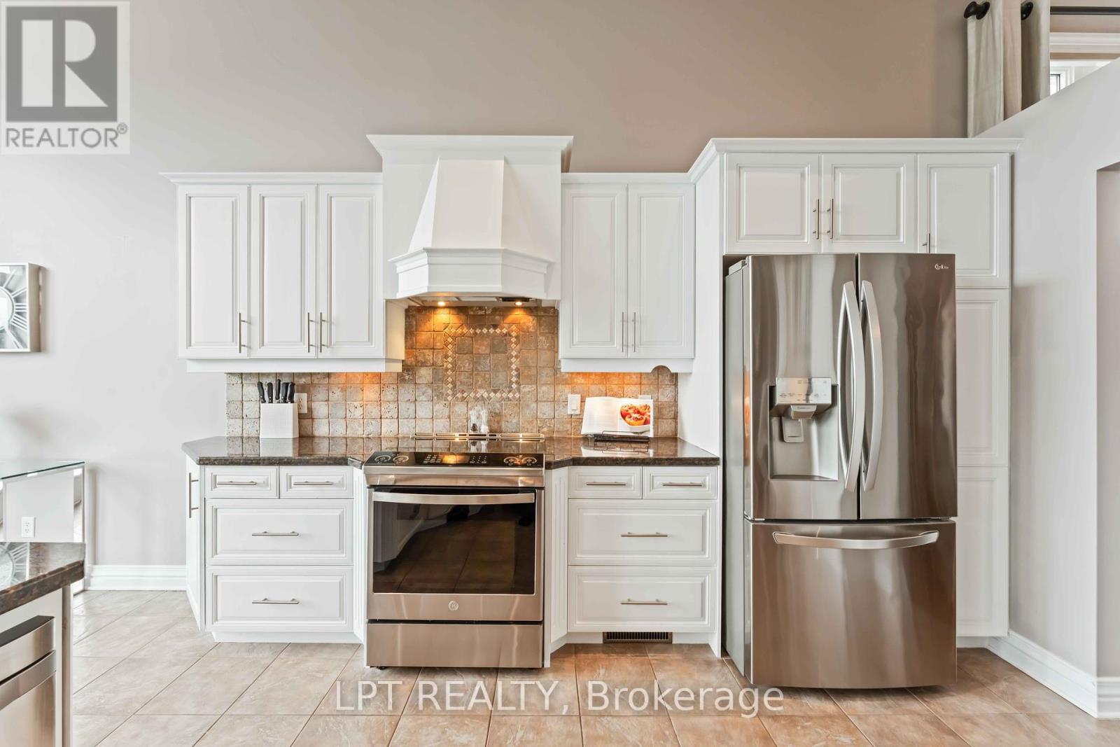 Photo 9 of 156 Riverstone Drive, Ottawa ON
