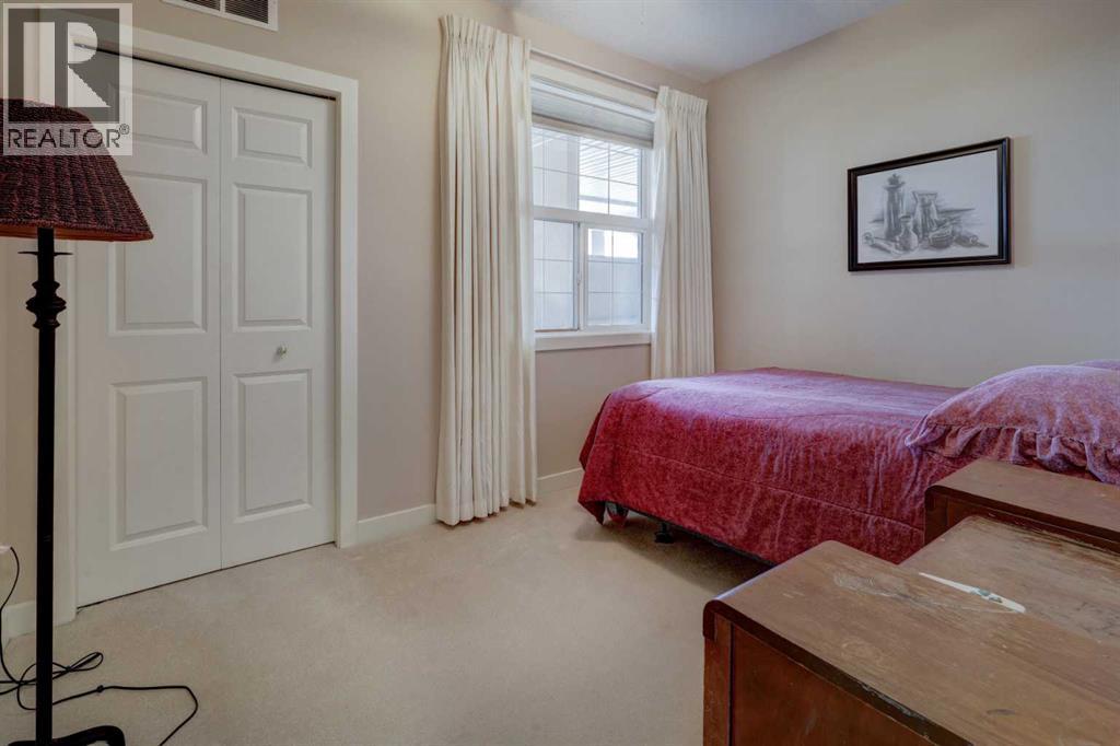 Photo 17 of 101 3412 Parkdale Boulevard Nw, Calgary AB