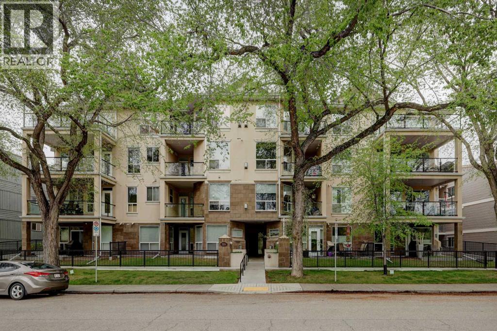 Photo 3 of 101 3412 Parkdale Boulevard Nw, Calgary AB