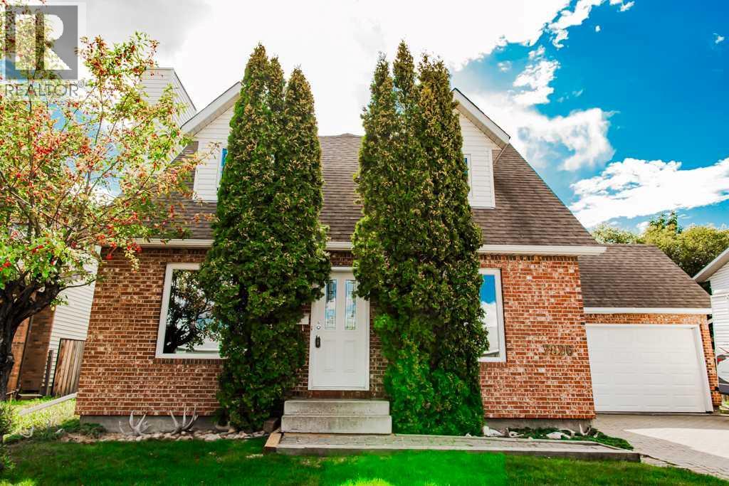 Photo 1 of 7826 103 Street, Grande Prairie AB