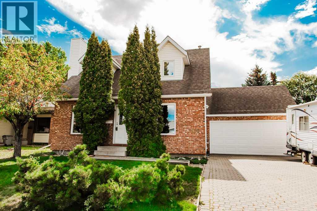 Photo 2 of 7826 103 Street, Grande Prairie AB