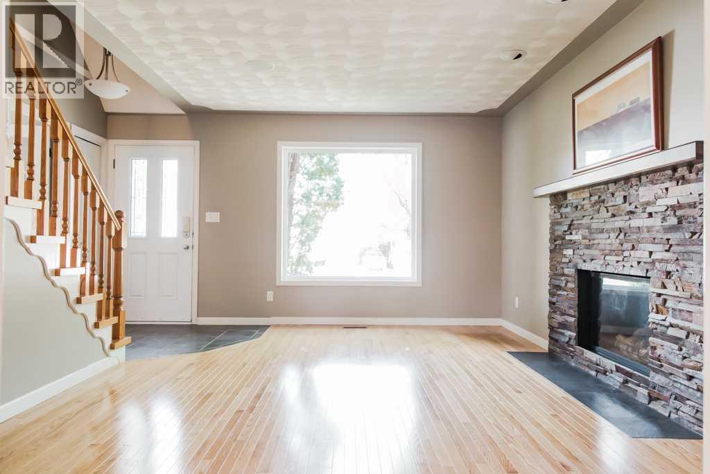 Photo 9 of 7826 103 Street, Grande Prairie AB