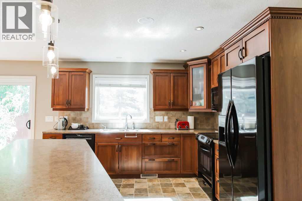 Photo 16 of 7826 103 Street, Grande Prairie AB