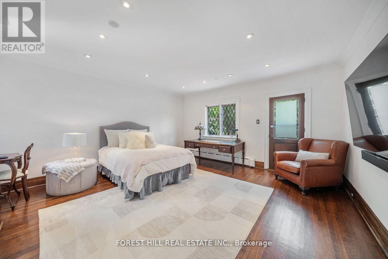 Photo 33 of 39 Ava Road, Toronto ON