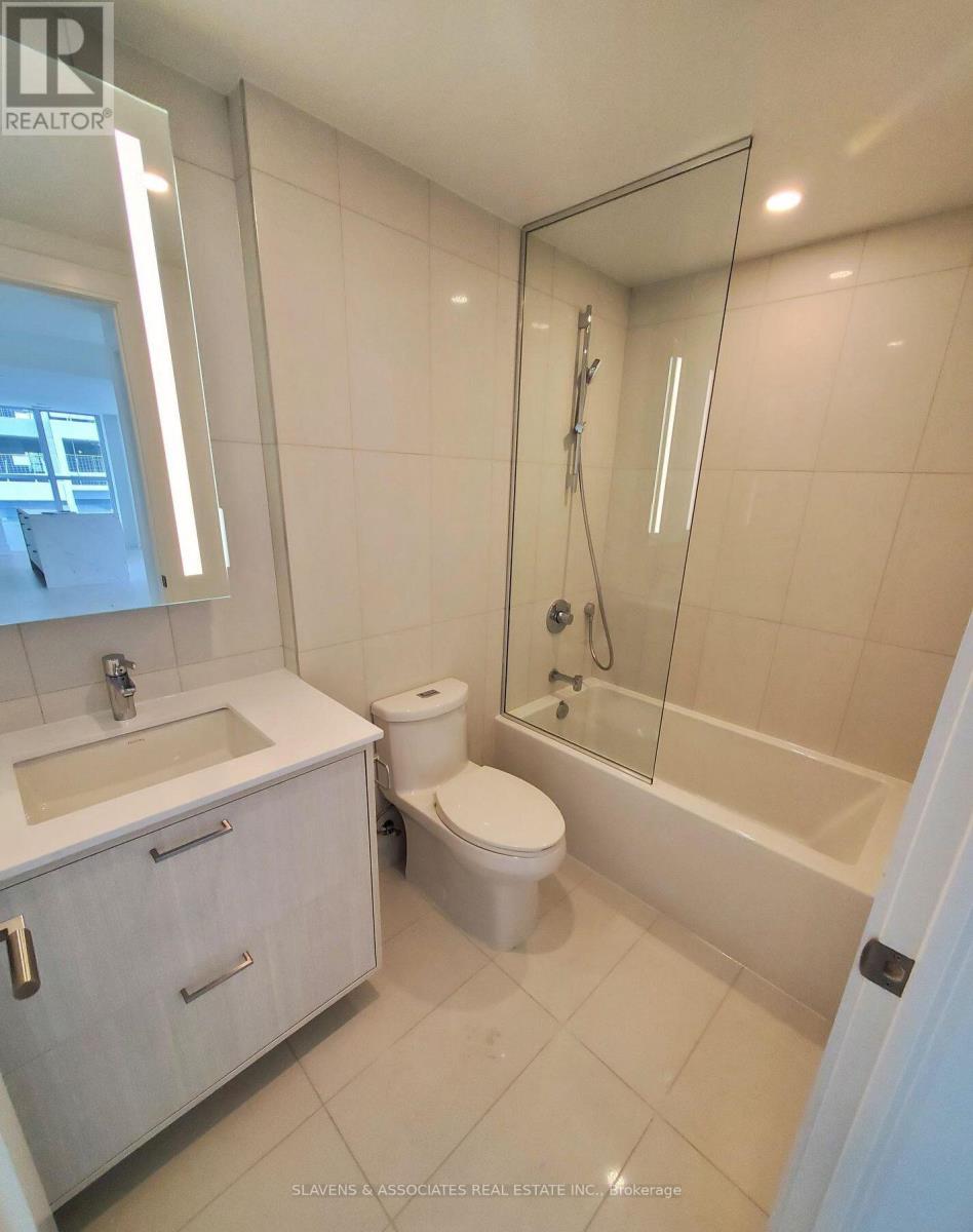 Photo 7 of 339 20 Inn On The Park Drive, Toronto ON