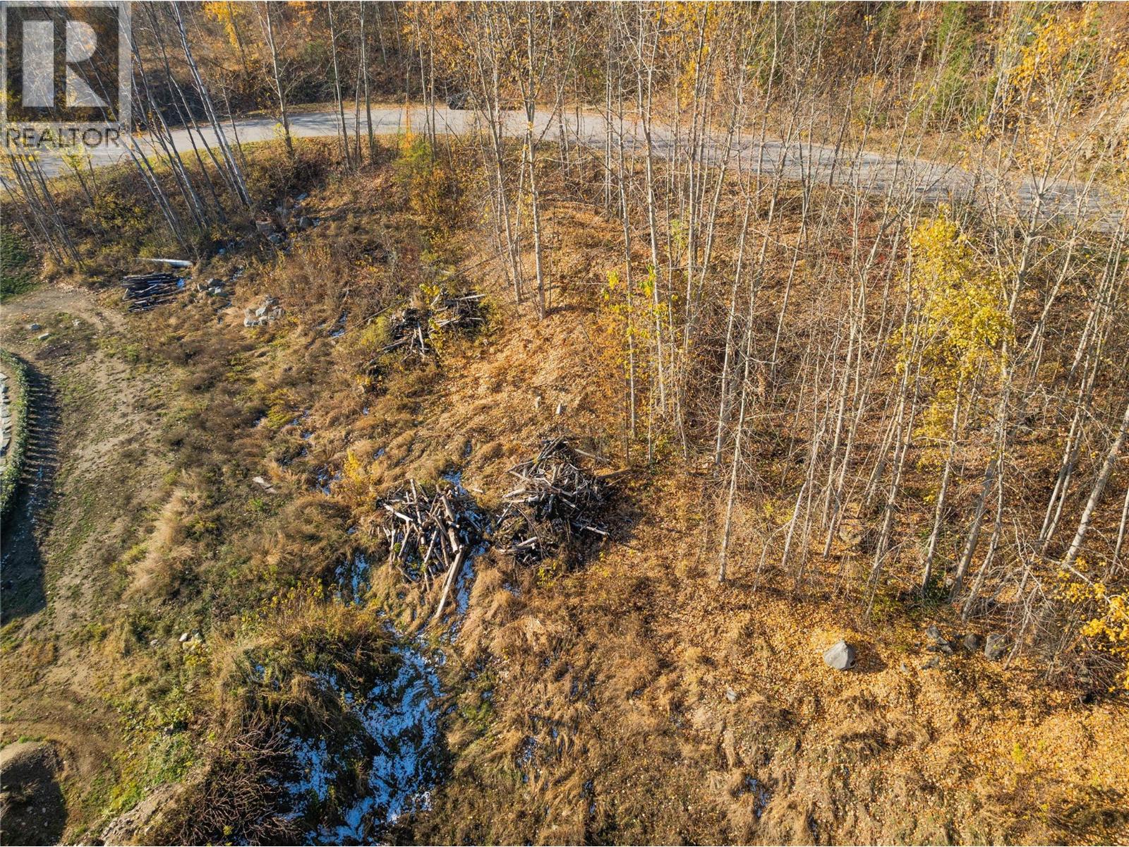 Photo 17 of 220 Whitman Way, Warfield BC