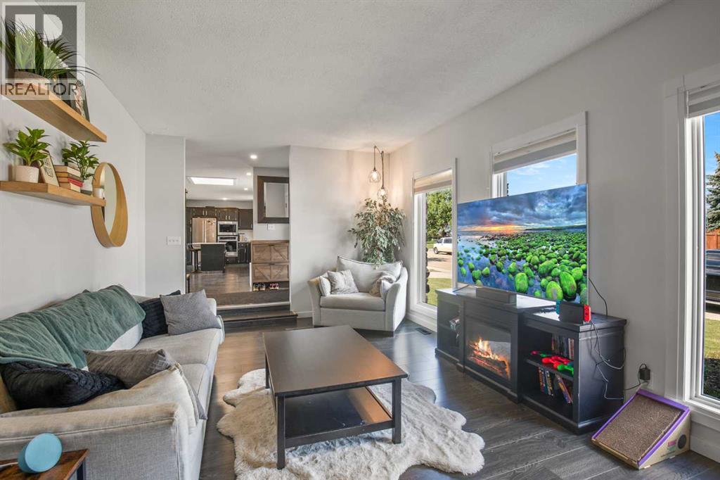 5821 45 Avenue, Lacombe
