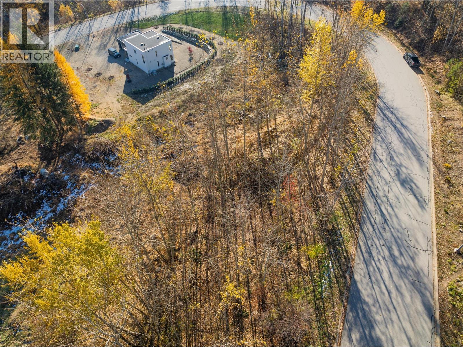 Photo 16 of 220 Whitman Way, Warfield BC