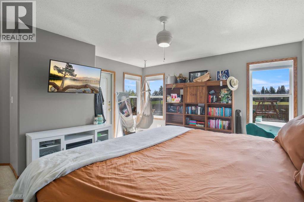 5821 45 Avenue, Lacombe