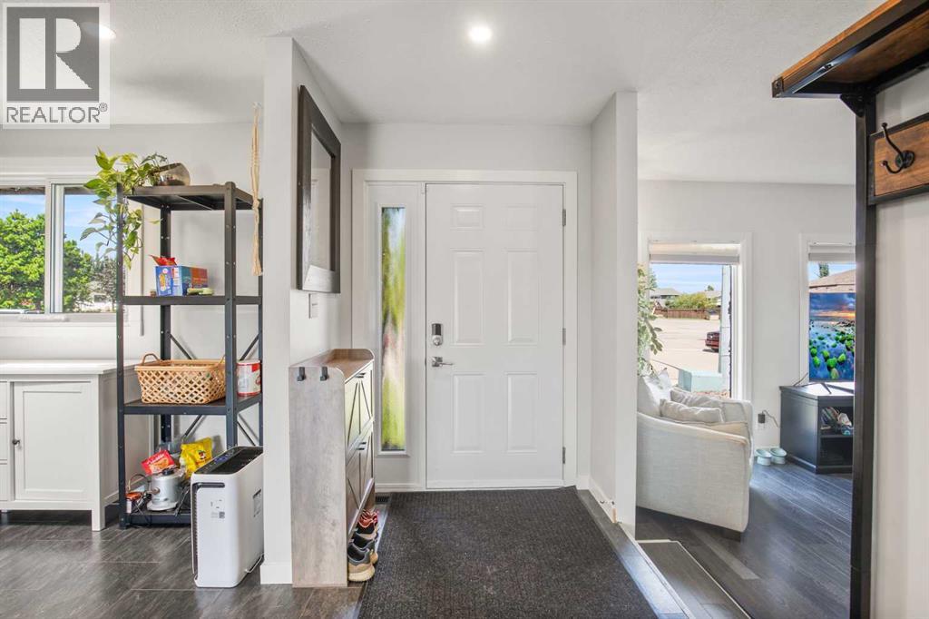 5821 45 Avenue, Lacombe