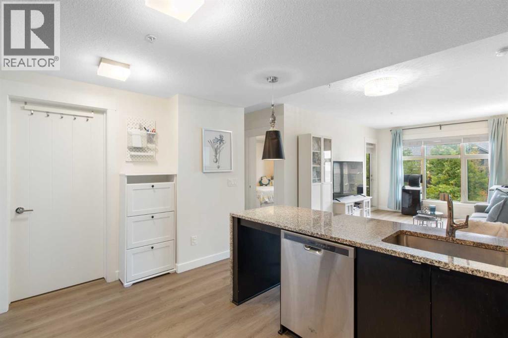 Photo 7 of 103 15 Aspenmont Heights Sw, Calgary AB