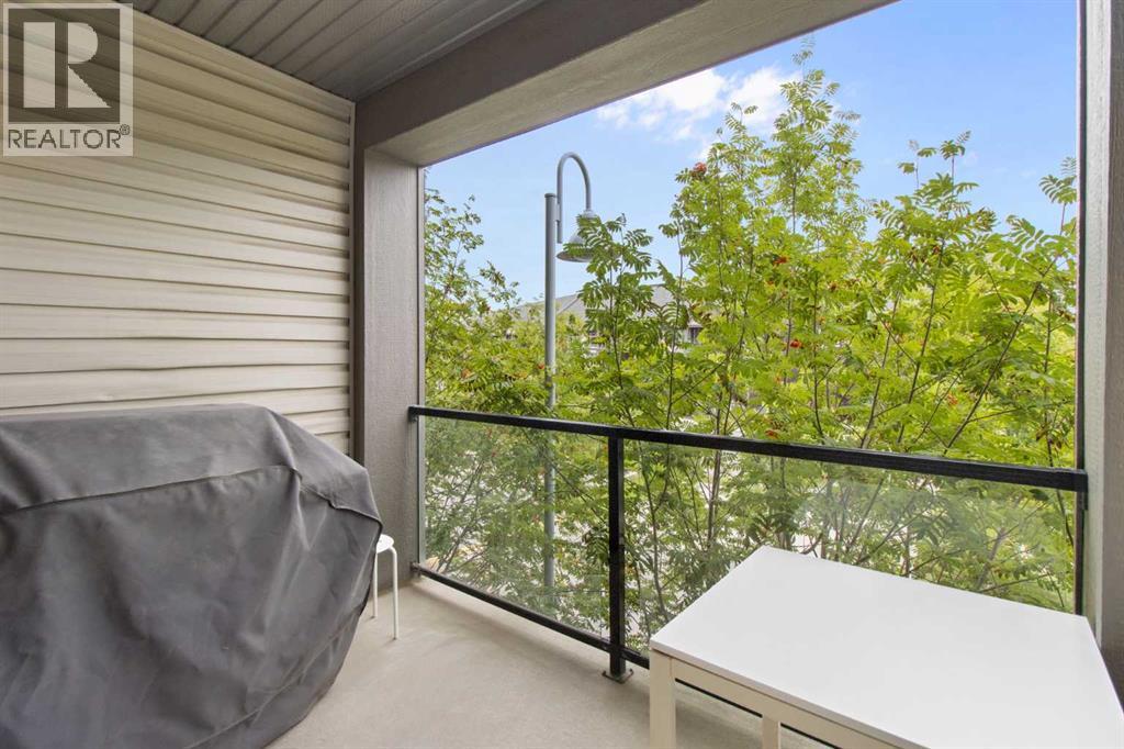 Photo 17 of 103 15 Aspenmont Heights Sw, Calgary AB