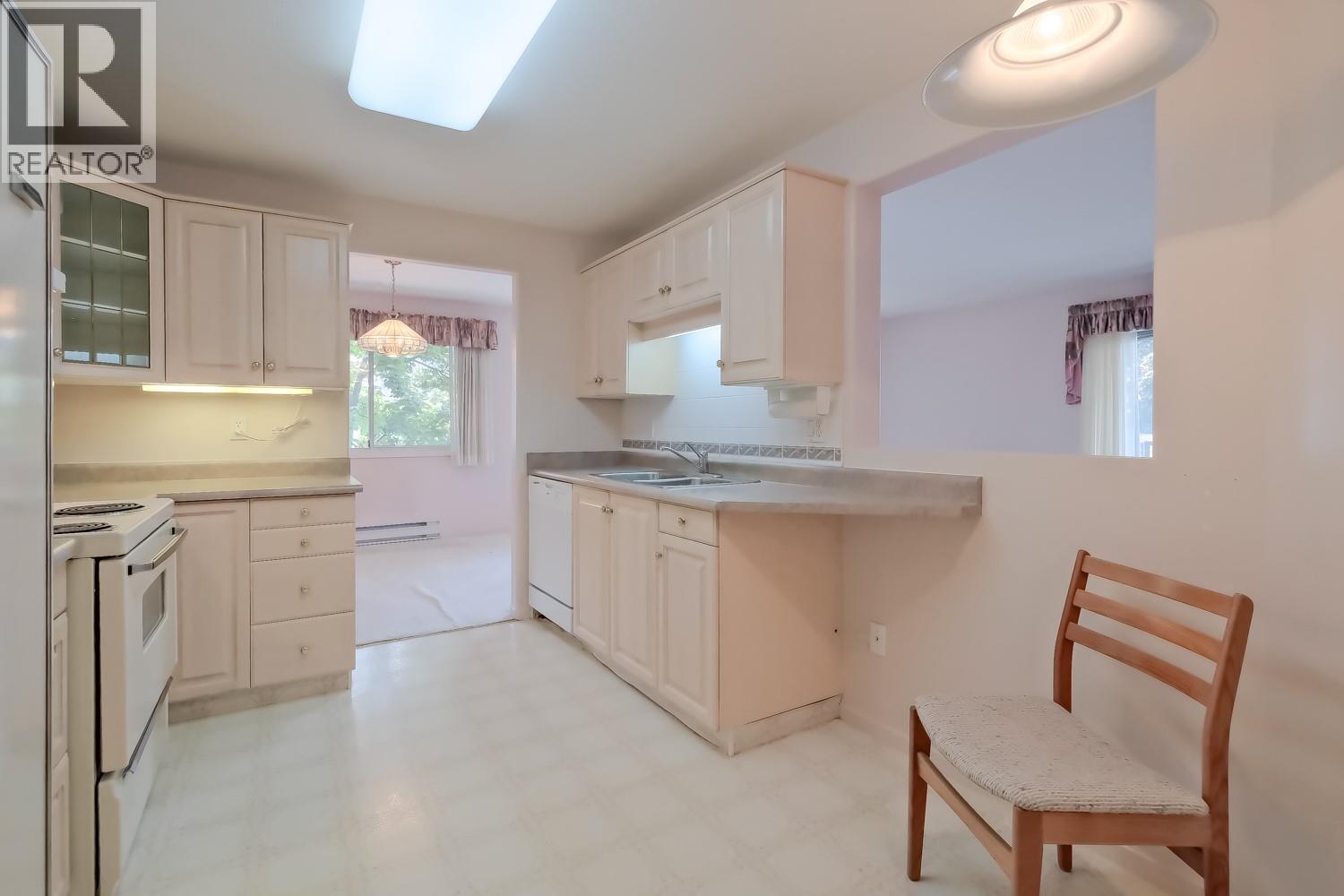 Photo 6 of 940 Glenwood Avenue Unit 213 Lot 109, Kelowna BC