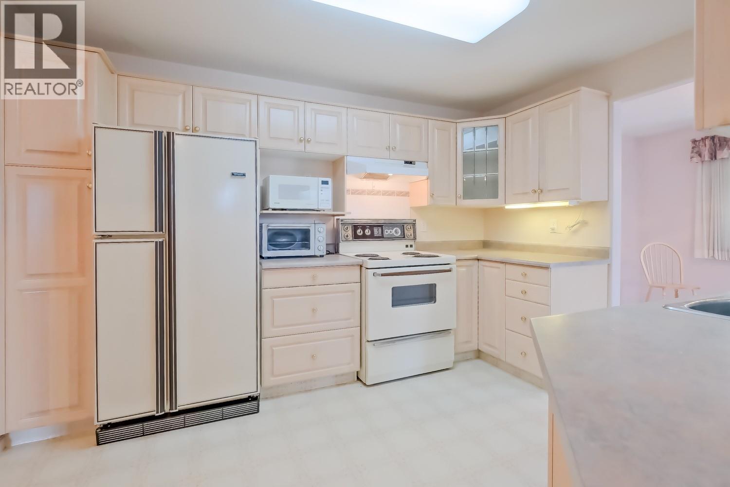 Photo 7 of 940 Glenwood Avenue Unit 213 Lot 109, Kelowna BC
