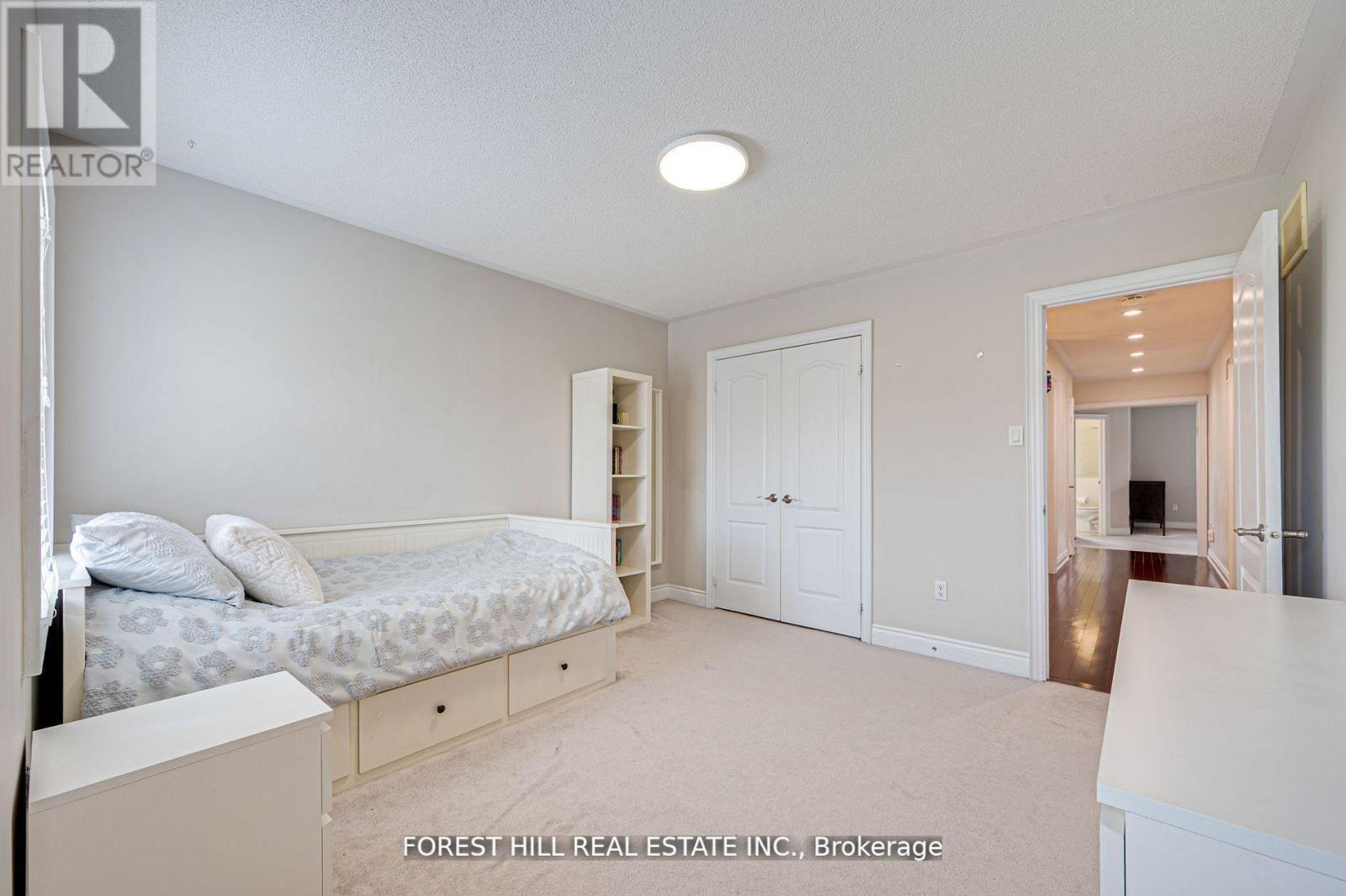 Photo 19 of 473 Apple Blossom Drive, Vaughan ON