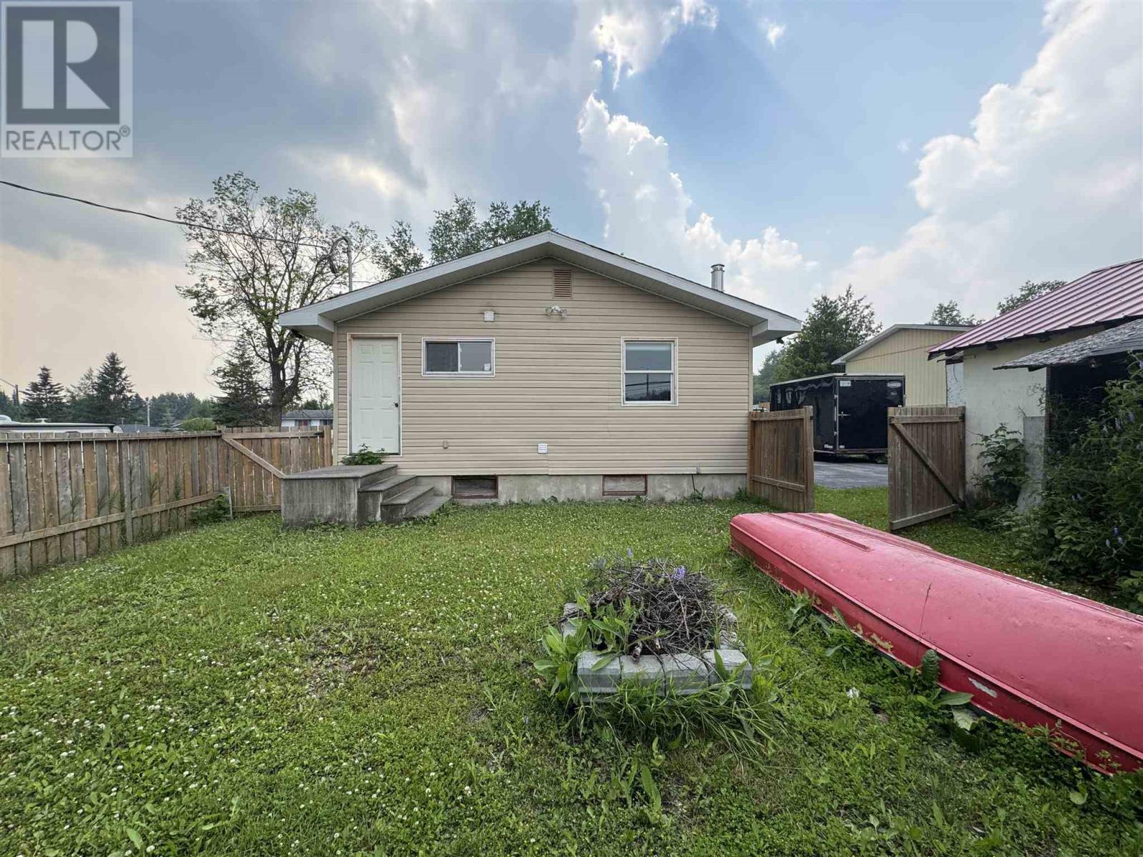 Photo 5 of 7 Partridge Ave, Manitouwadge ON