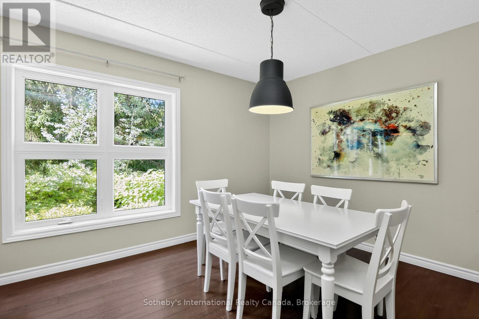 Photo 15 of 388 Mariners Way, Collingwood ON