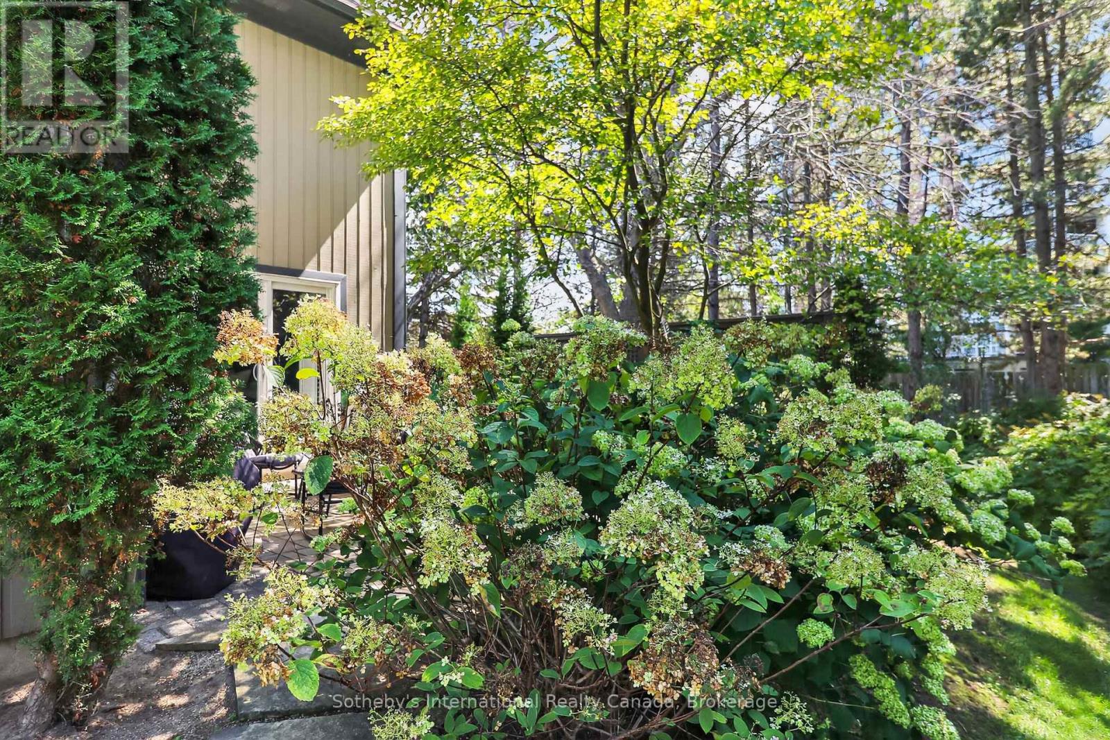 Photo 29 of 388 Mariners Way, Collingwood ON