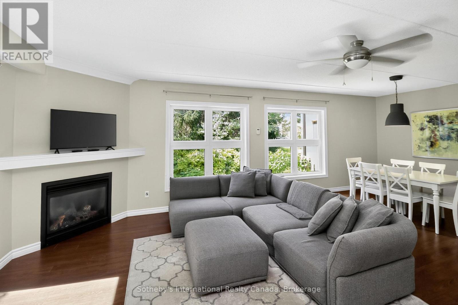 Photo 8 of 388 Mariners Way, Collingwood ON