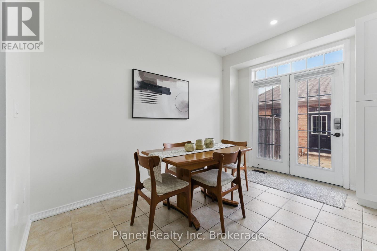 Photo 15 of 9 651 Farmstead Drive, Milton ON