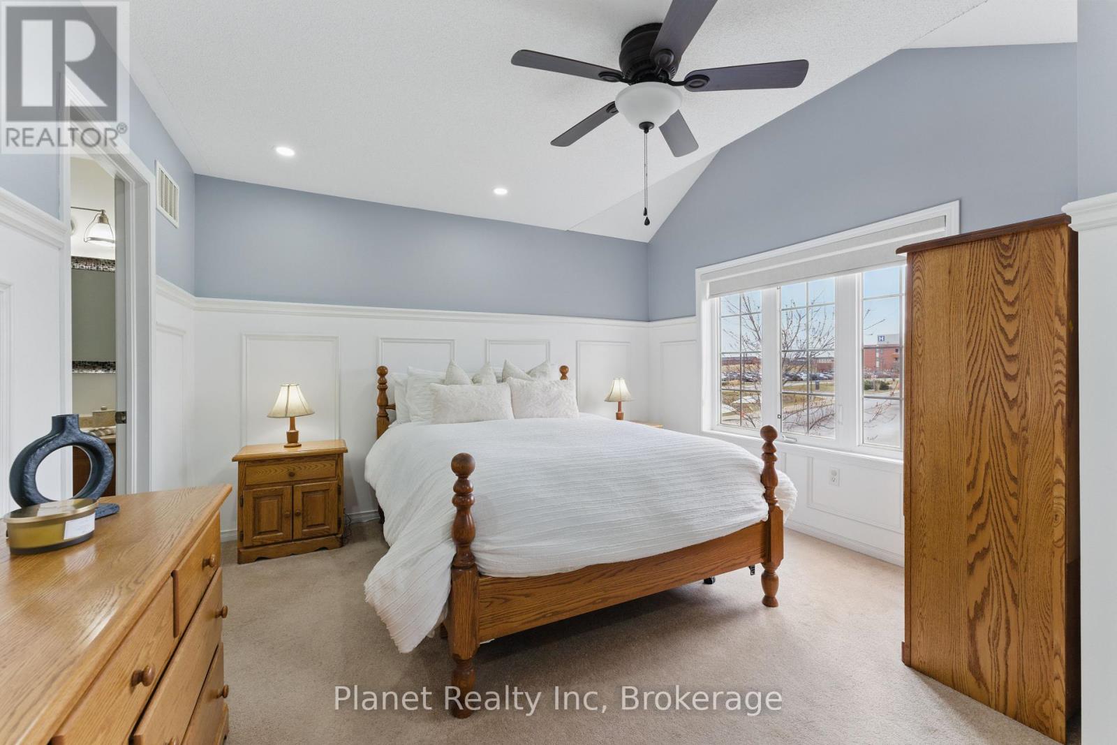 Photo 17 of 9 651 Farmstead Drive, Milton ON