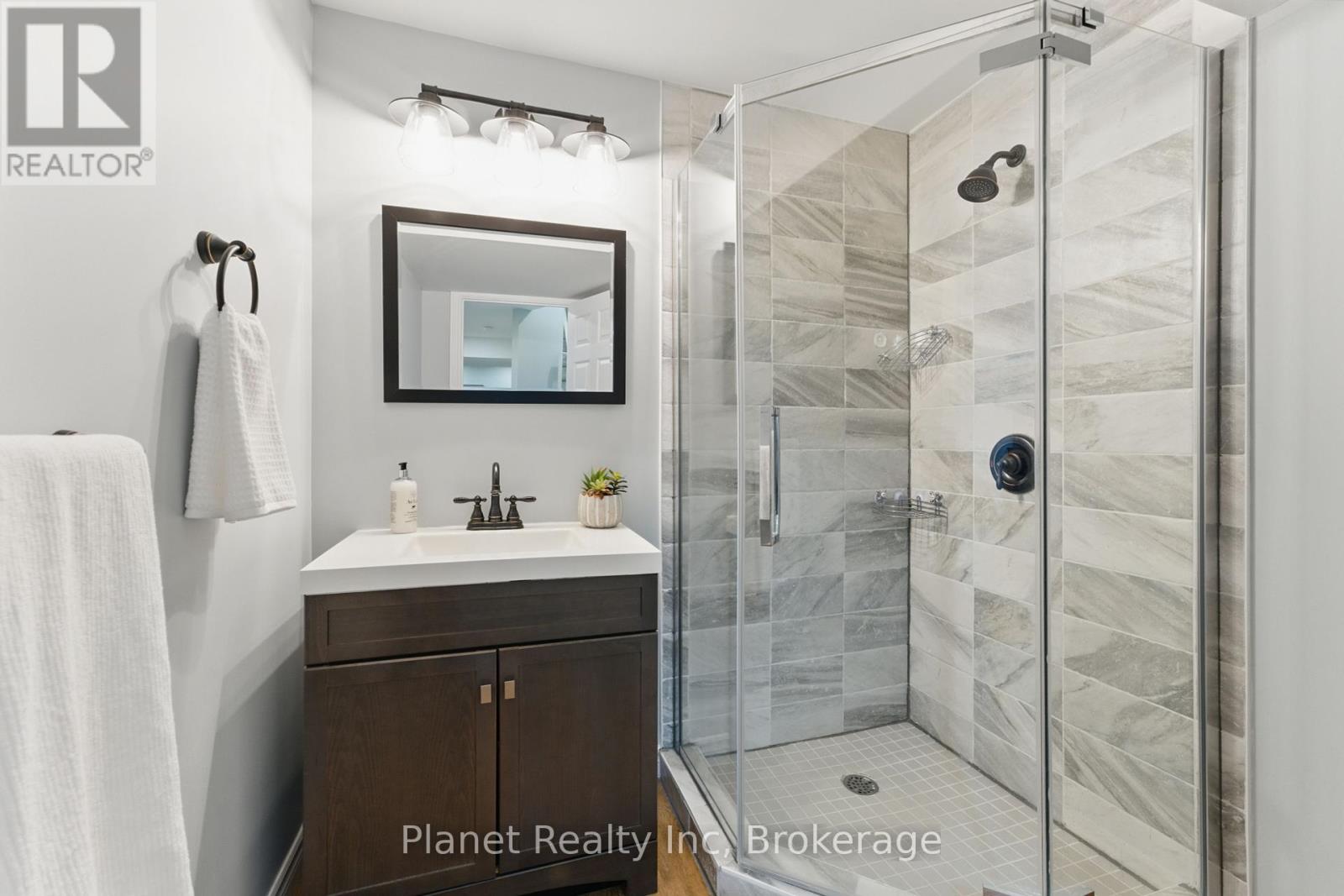 Photo 24 of 9 651 Farmstead Drive, Milton ON