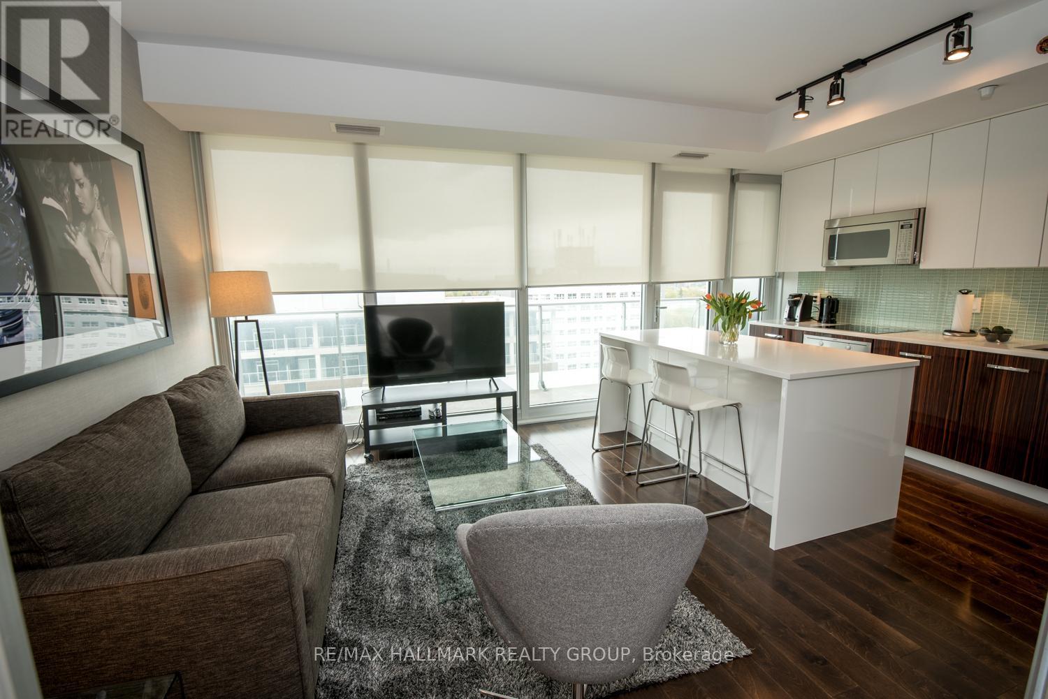 Photo 12 of 1402 111 Champagne Avenue, Ottawa ON