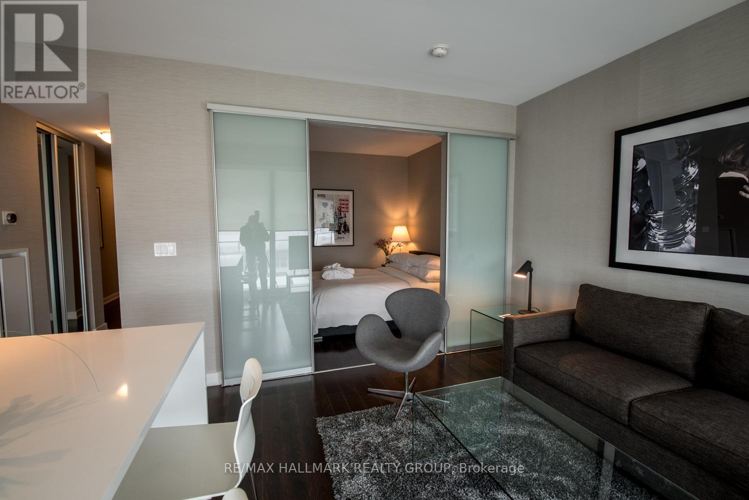 Photo 17 of 1402 111 Champagne Avenue, Ottawa ON