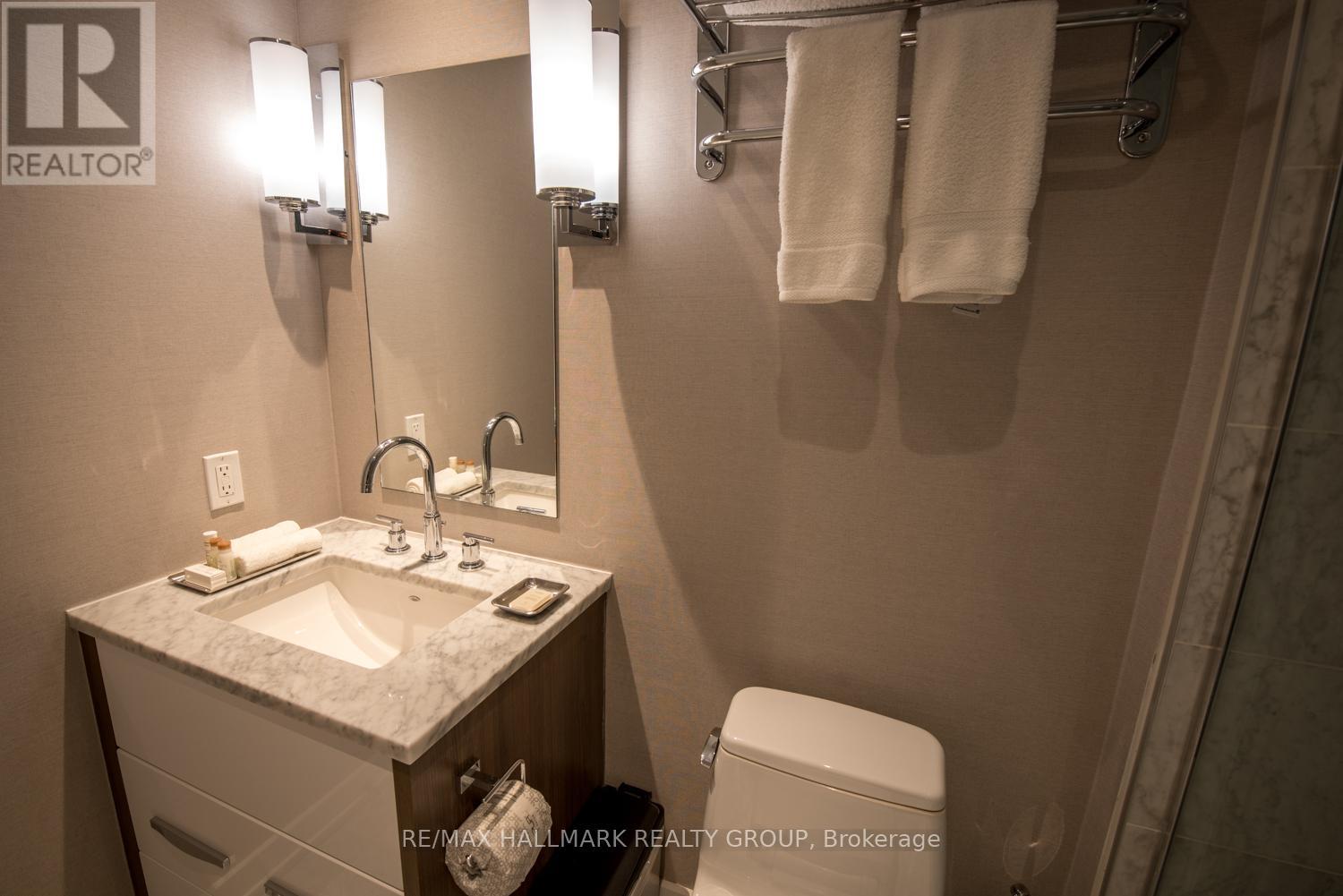 Photo 6 of 1402 111 Champagne Avenue, Ottawa ON