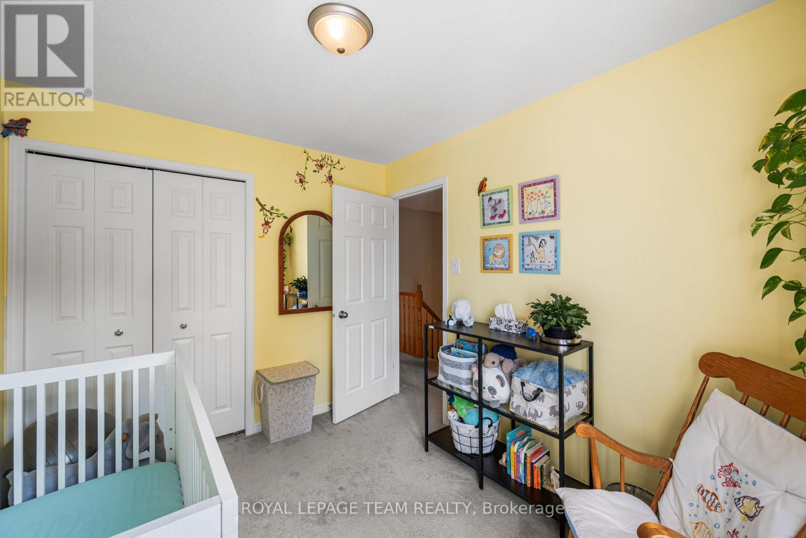 Photo 28 of 25 Inverkip Avenue, Ottawa ON