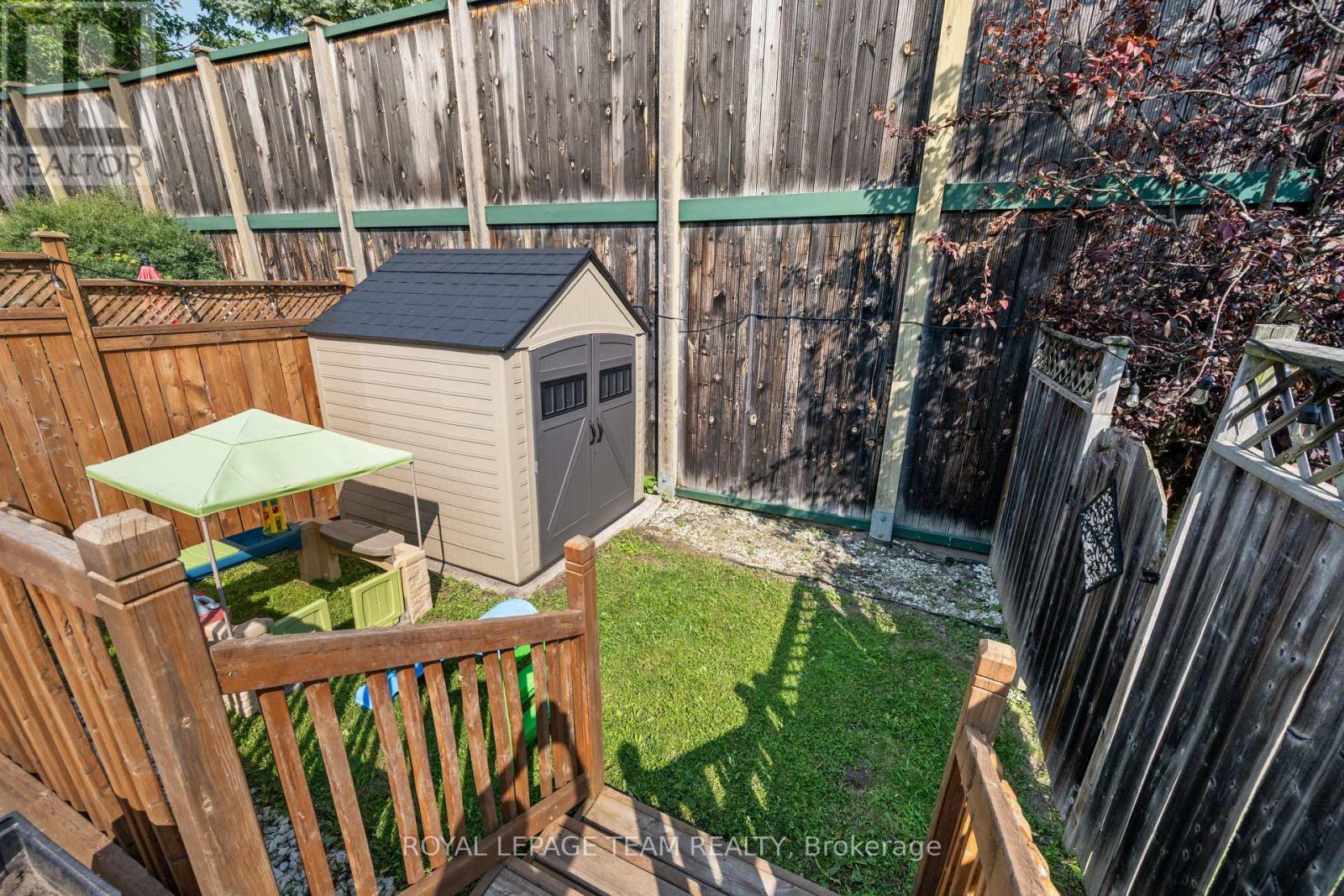 Photo 39 of 25 Inverkip Avenue, Ottawa ON