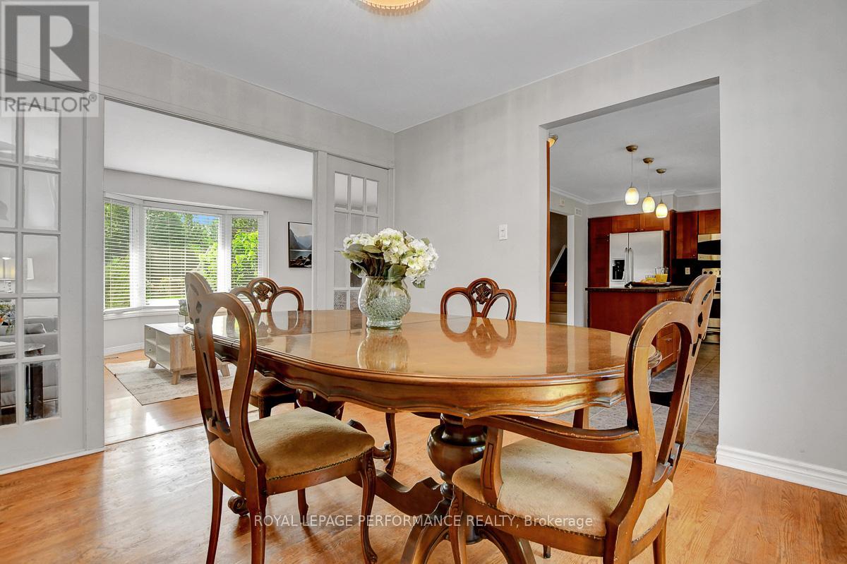 Photo 11 of 124 Des Pins Street, Russell ON