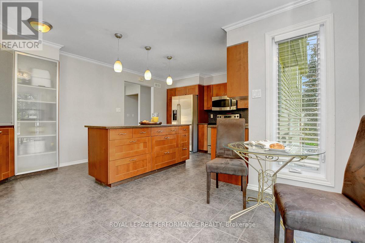 Photo 16 of 124 Des Pins Street, Russell ON