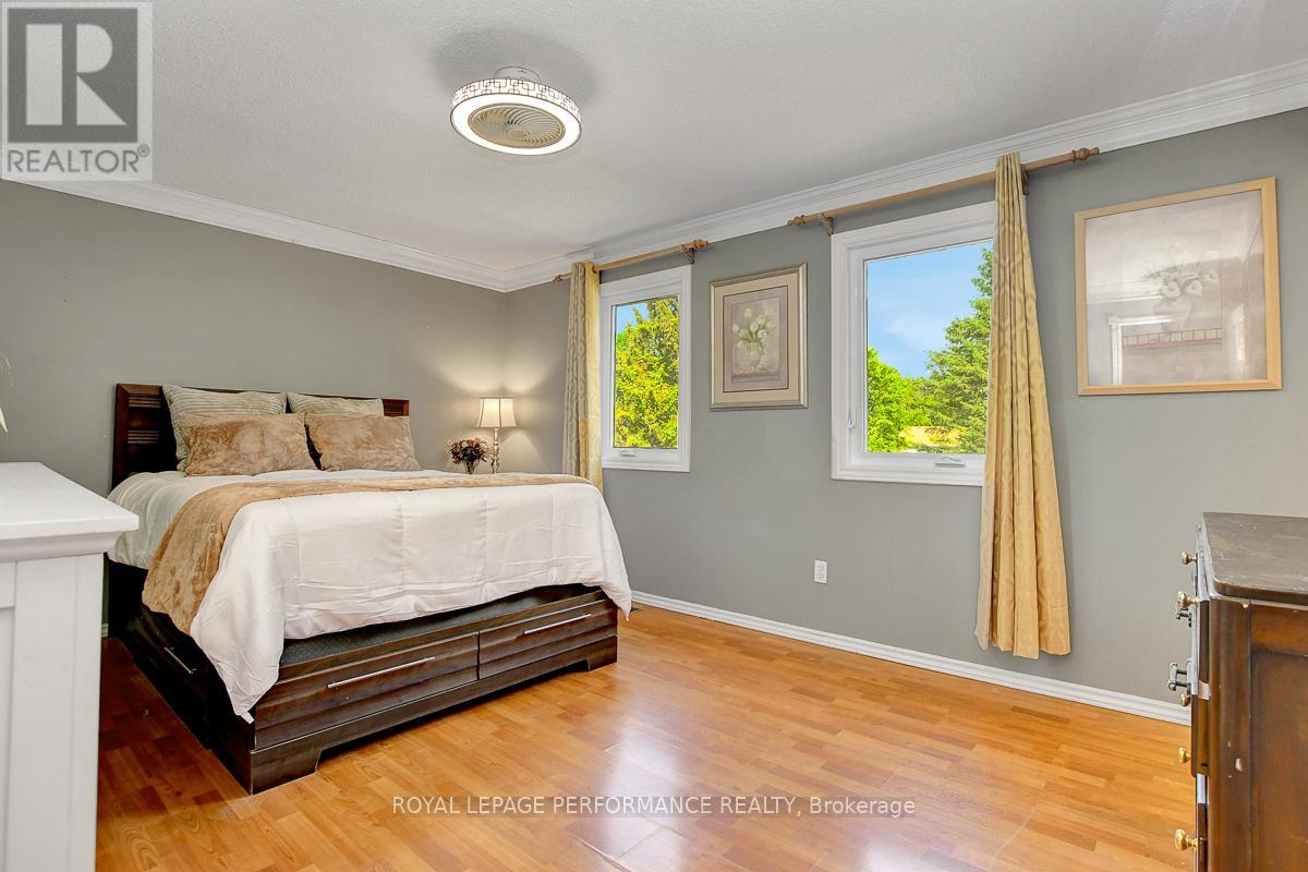Photo 17 of 124 Des Pins Street, Russell ON
