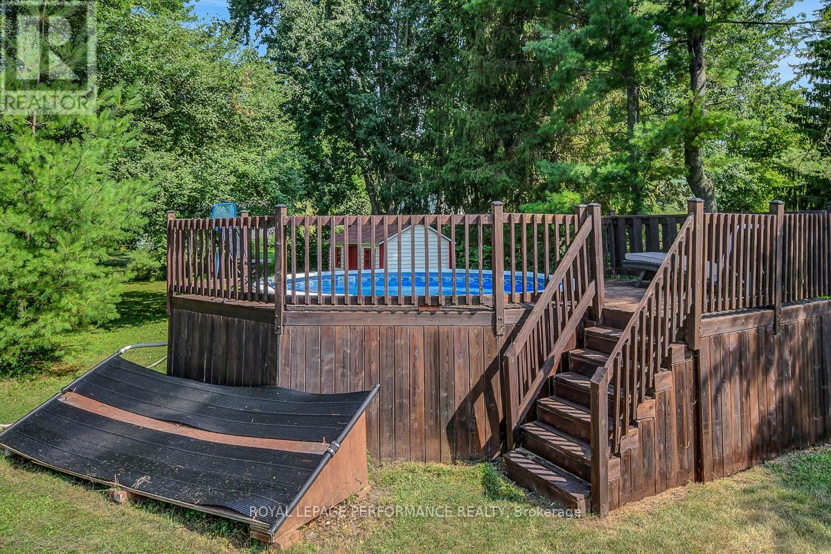 Photo 41 of 124 Des Pins Street, Russell ON