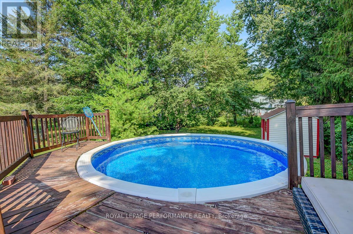 Photo 42 of 124 Des Pins Street, Russell ON