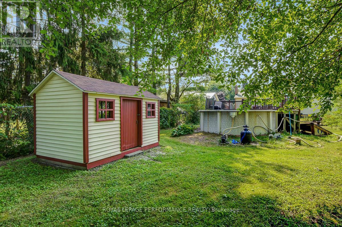 Photo 44 of 124 Des Pins Street, Russell ON
